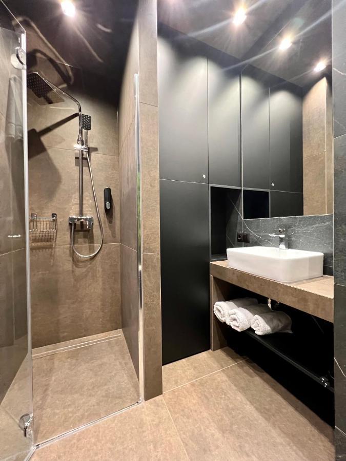 Apartament Spot Klonowa เคียลเซ ภายนอก รูปภาพ