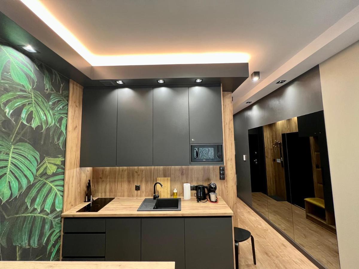 Apartament Spot Klonowa เคียลเซ ภายนอก รูปภาพ