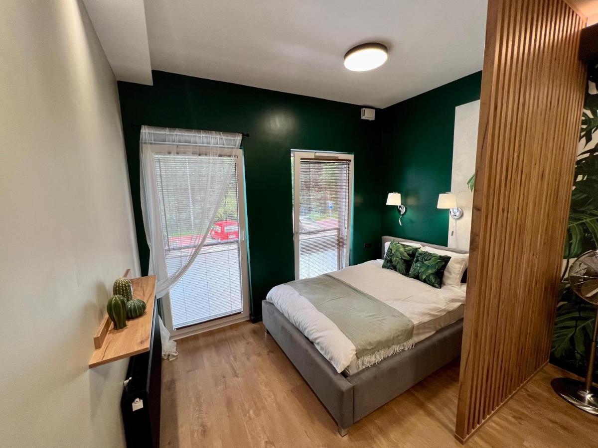 Apartament Spot Klonowa เคียลเซ ภายนอก รูปภาพ