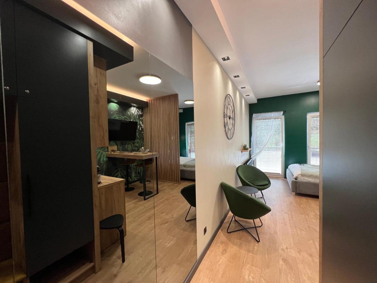 Apartament Spot Klonowa เคียลเซ ภายนอก รูปภาพ