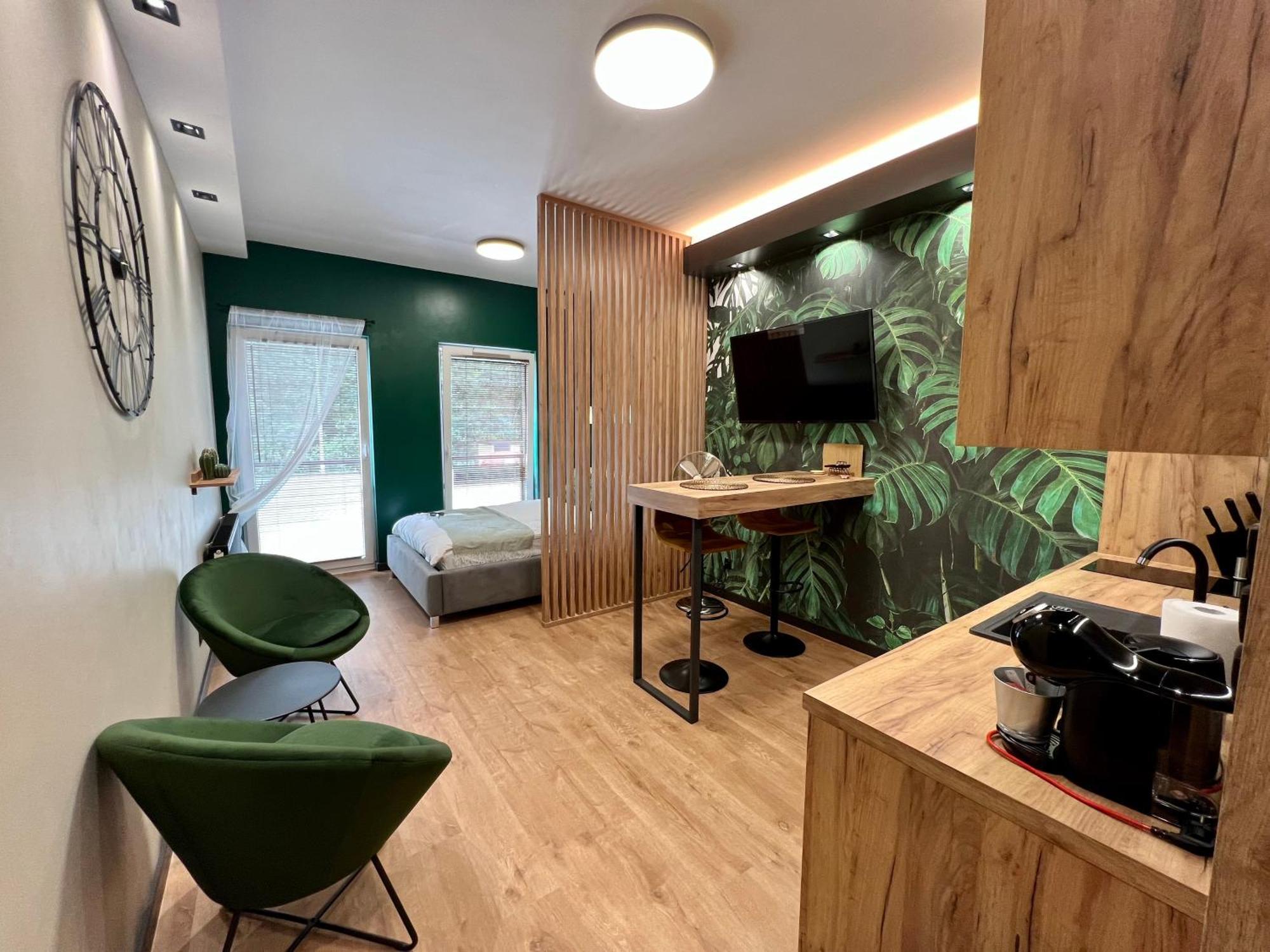 Apartament Spot Klonowa เคียลเซ ภายนอก รูปภาพ