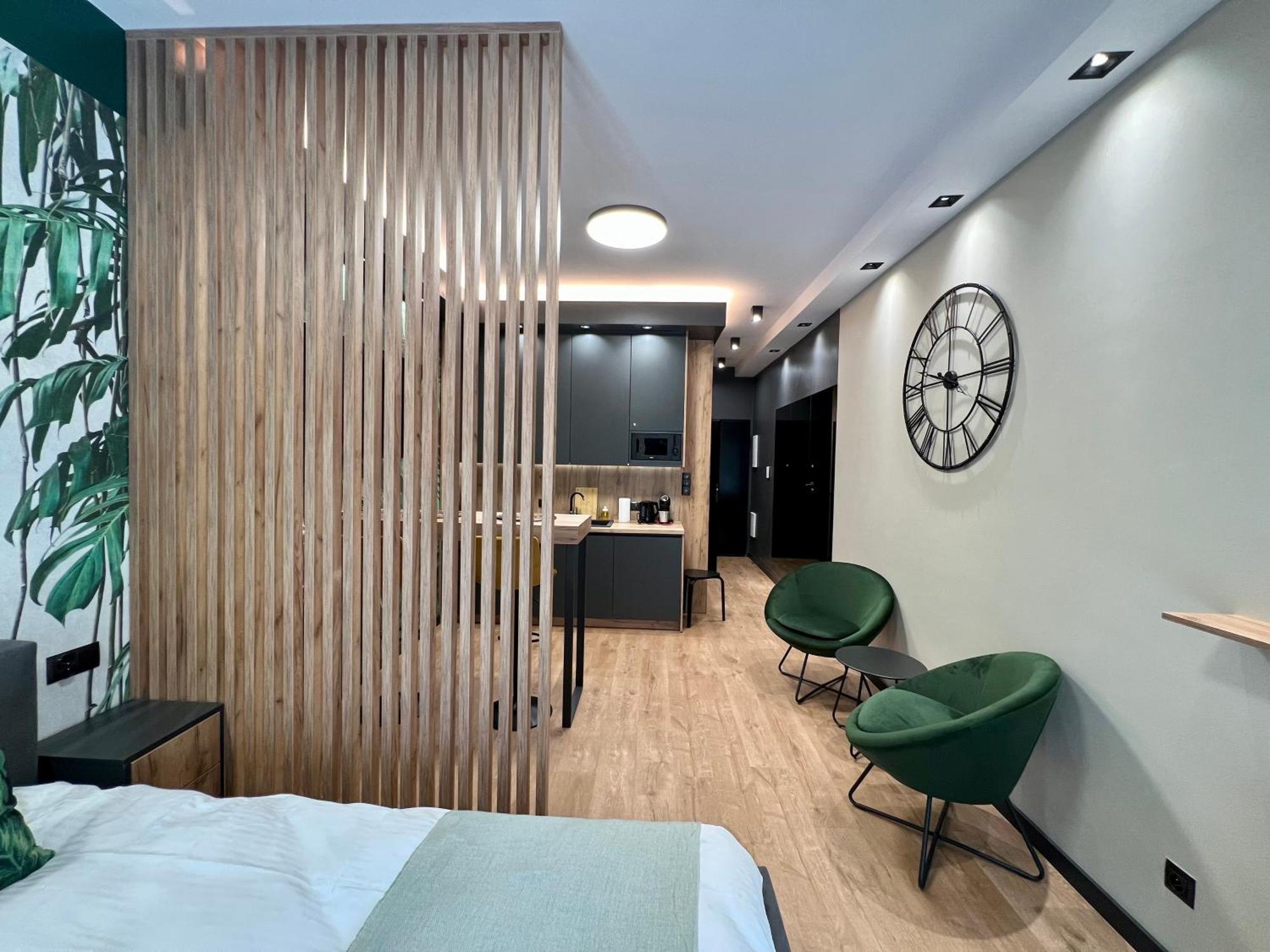 Apartament Spot Klonowa เคียลเซ ภายนอก รูปภาพ